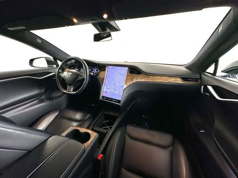Used 2020 Tesla Model S Long Range Plus image 2