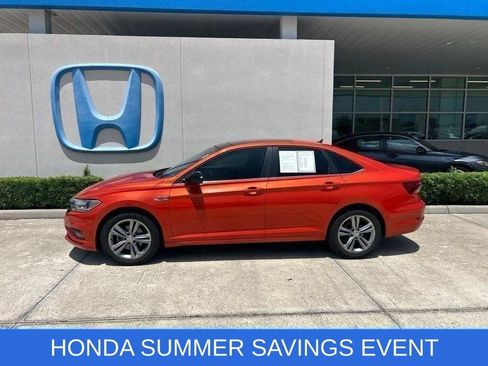 Used 2019 Volkswagen Jetta R-Line w/ R-Line Cold Weather Package FWD image 5