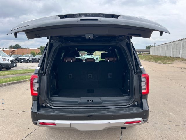 Used 2024 Ford Expedition Limited RWD image 6