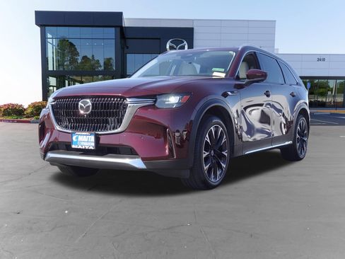 Used 2024 MAZDA CX-90 Plug-In Hybrid w/ Premium Plus AWD/4WD image 9
