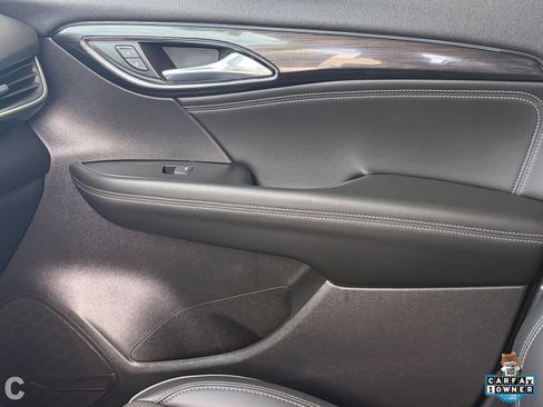 Used 2023 Buick Envision Essence image 20