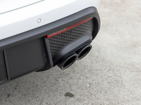 Certified 2026 Porsche Macan AWD/4WD image 20