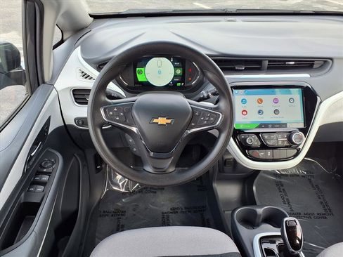 Used 2021 Chevrolet Bolt LT image 2