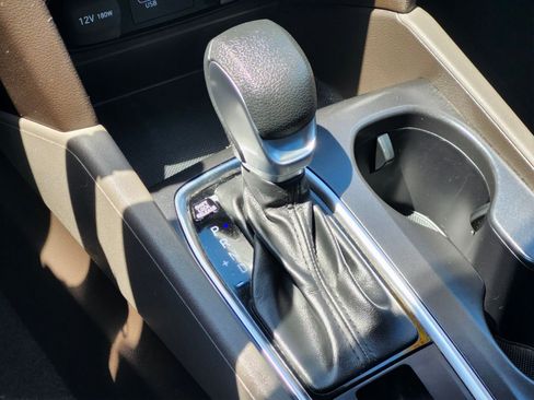 Used 2019 Hyundai Santa Fe SE AWD/4WD image 24