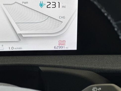 Used 2022 Kia EV6 Light image 23