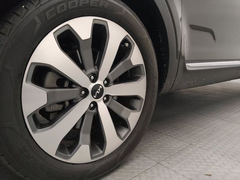 Used 2022 Kia Telluride EX w/ EX Premium Package FWD image 31