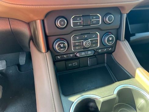 Used 2023 Chevrolet Tahoe High Country AWD/4WD image 18