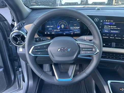 New 2026 Chevrolet Equinox ACTIV w/ LPO, Floor Liner Package image 27