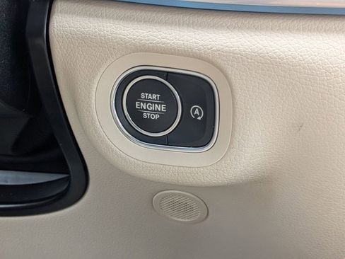 Used 2022 Mercedes-Benz E 350 4MATIC Sedan image 28