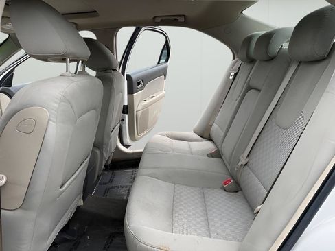 Used 2010 Ford Fusion SE FWD image 12