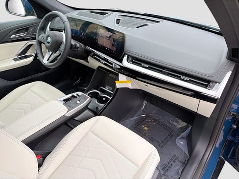 New 2026 BMW X1 xDrive28i w/ Technology Package image 13