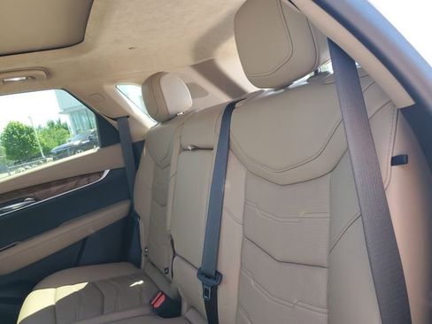 Used 2022 Cadillac XT5 Sportv w/ Platinum Package AWD/4WD image 29