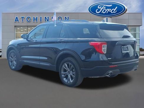 Certified 2024 Ford Explorer XLT w/ Equipment Group 202A AWD/4WD image 8