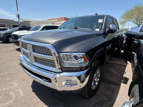 Used 2018 RAM 2500 Laramie AWD/4WD image 4