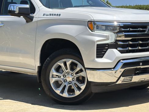 Used 2025 Chevrolet Silverado 1500 LTZ w/ LTZ Convenience Package II AWD/4WD image 3