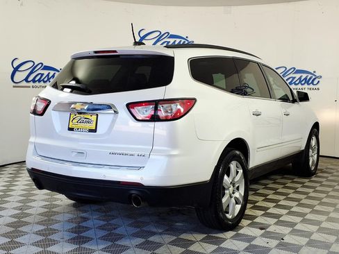 Used 2016 Chevrolet Traverse LTZ FWD image 6