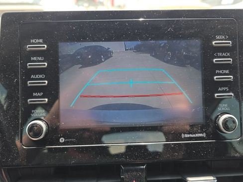 Used 2021 Toyota Camry SE FWD image 20