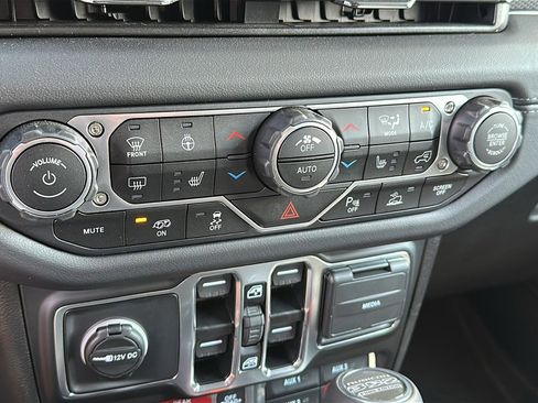 New 2025 Jeep Wrangler Unlimited Rubicon 392 image 16