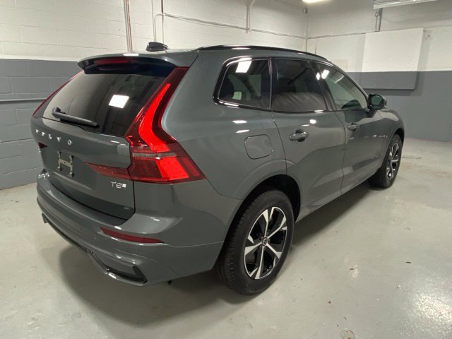 Used 2026 Volvo XC60 T8 Core AWD/4WD image 3