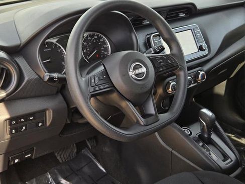 Used 2024 Nissan Kicks S image 18