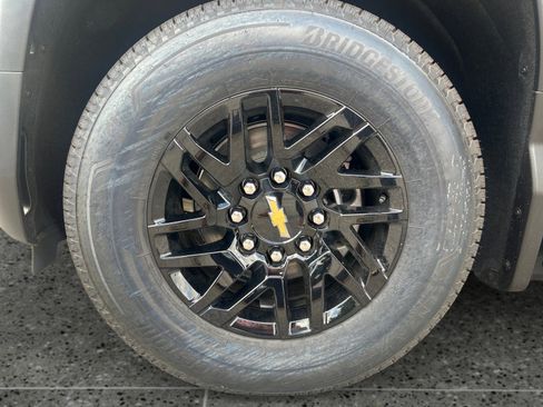 New 2026 Chevrolet Silverado EV LT image 15