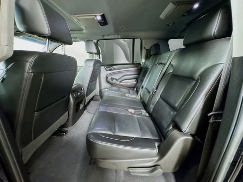 Used 2019 GMC Yukon XL SLT w/ Open Road Package RWD image 29