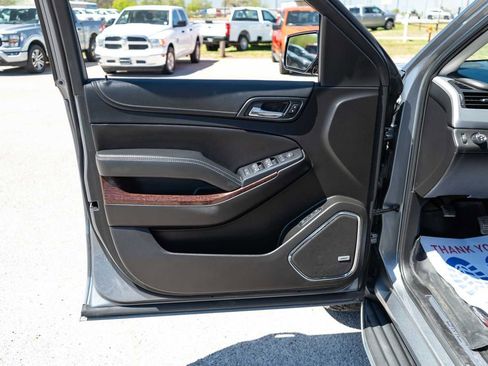 Used 2018 GMC Yukon SLT w/ Premium Edition image 12