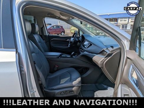 Used 2021 Buick Enclave Essence image 24