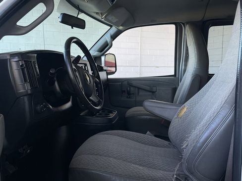 Used 2017 Chevrolet Express 3500 LT w/ LT Preferred Equipment Group image 13