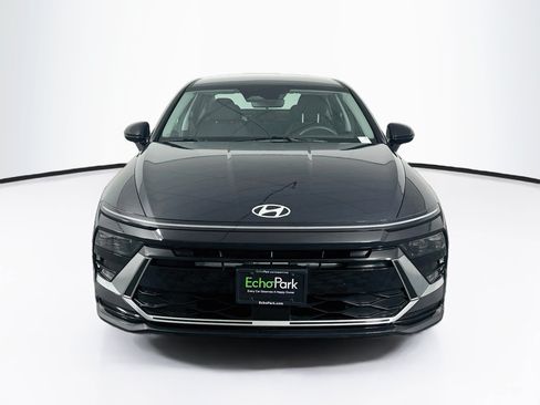 Used 2025 Hyundai Sonata SEL FWD image 2