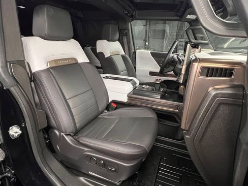 Used 2025 GMC Hummer EV 2X image 5