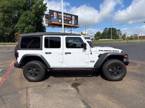 Used 2022 Jeep Wrangler Unlimited Rubicon w/ LED Lighting Group AWD/4WD image 5