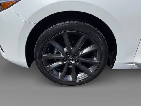 Used 2018 MAZDA MAZDA3 Touring FWD image 9