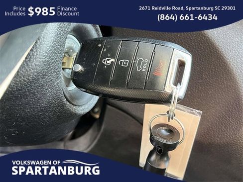 Used 2017 Kia Sorento L image 30