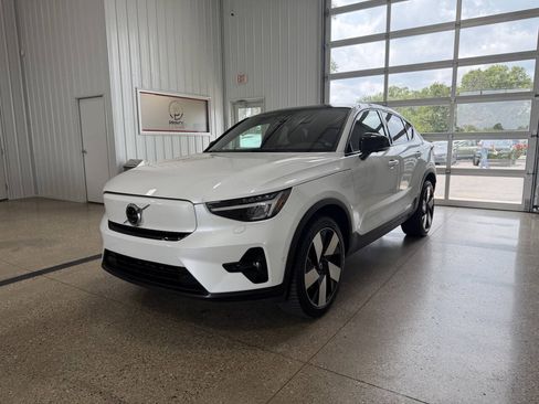 Used 2023 Volvo C40 P8 Recharge Ultimate AWD/4WD image 2