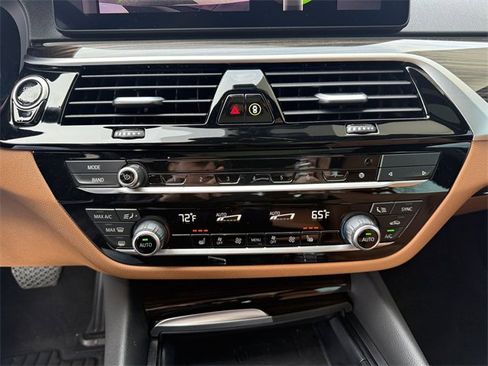 Certified 2023 BMW 530i xDrive w/ Convenience Package image 23