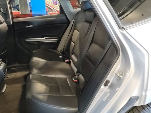 Used 2015 Honda Crosstour EX-L image 25