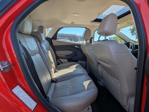 Used 2012 Ford Focus SEL FWD image 14
