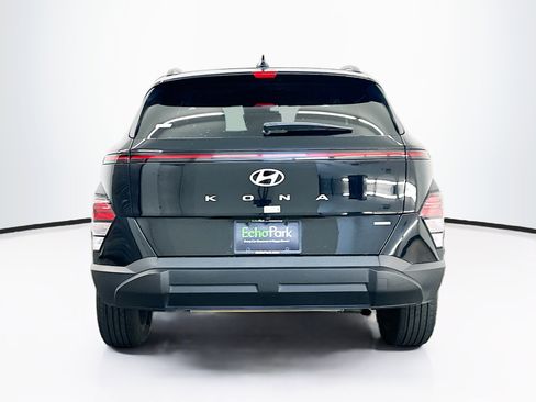 Used 2025 Hyundai Kona SEL image 7