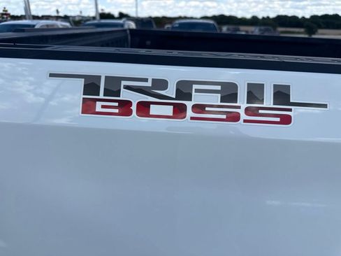 Used 2023 Chevrolet Silverado 1500 LT Trail Boss w/ Protection Package AWD/4WD image 11