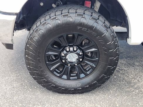 Used 2021 Ford F250 Lariat w/ Tremor Off-Road Package AWD/4WD image 15