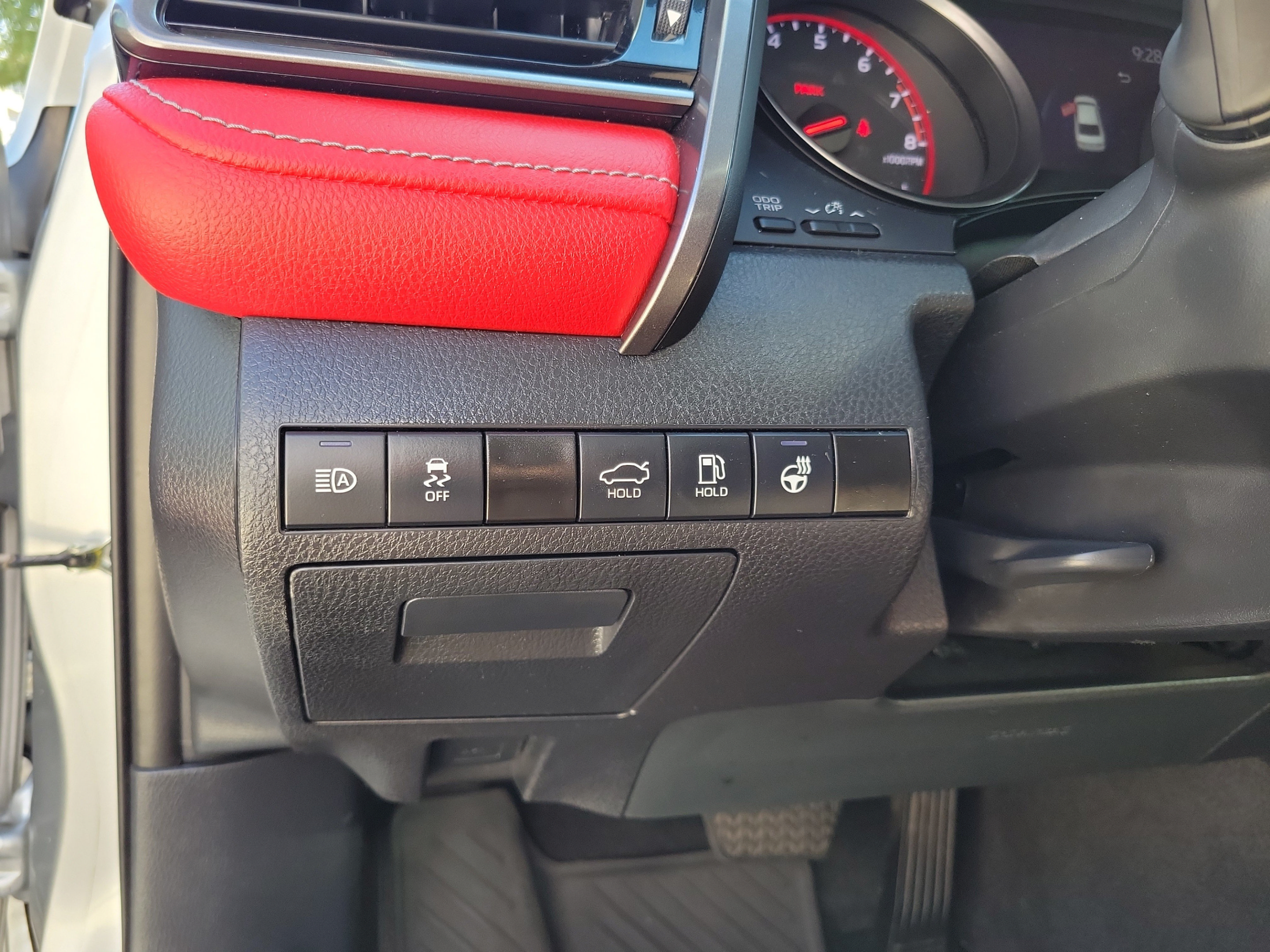 Used 2022 Toyota Camry XSE FWD image 7