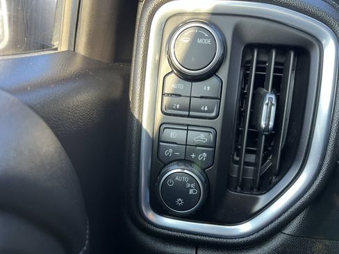 Used 2021 Chevrolet Silverado 1500 LT Trail Boss w/ Convenience Package II image 6