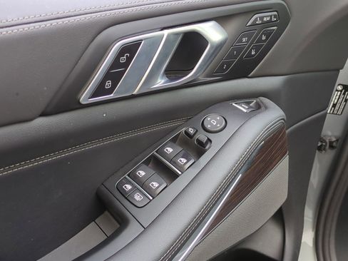 Used 2026 BMW X7 xDrive40i w/ Executive Package AWD/4WD image 15
