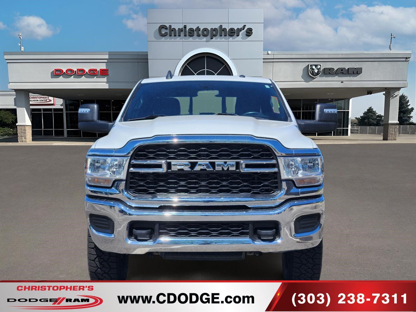 Used 2024 RAM 3500 Tradesman w/ Chrome Appearance Group AWD/4WD image 8