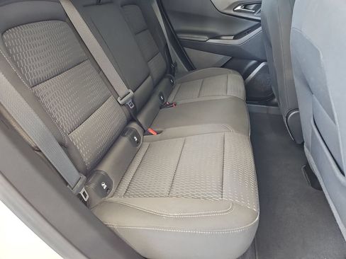 Used 2025 Chevrolet Equinox LT FWD image 18