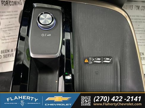 Used 2026 Buick Enclave Avenir w/ Super Cruise Package AWD/4WD image 31