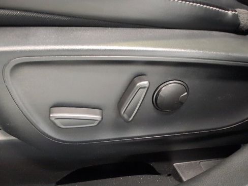 Certified 2024 Ford Escape Platinum image 13