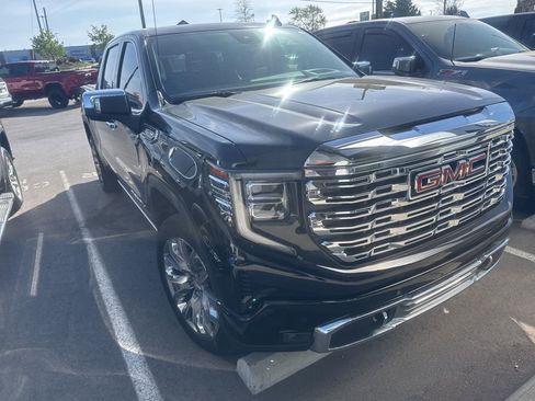 Used 2025 GMC Sierra 1500 Denali image 3
