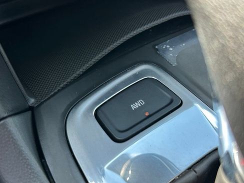 Used 2020 Chevrolet Equinox LT w/ Driver Convenience Package AWD/4WD image 29